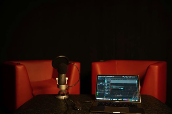 Studio clé en main ou lieu brut : que choisir pour votre tournage ?